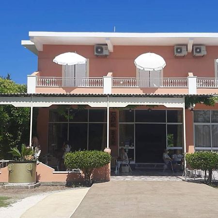 Hotel The Red Dragon Dassia  Exterior foto