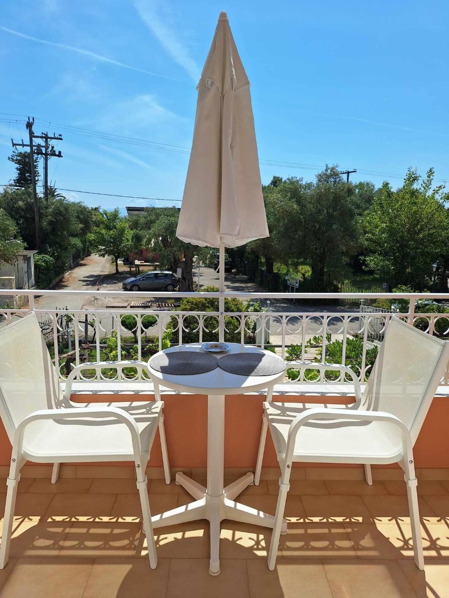 Hotel The Red Dragon Dassia  Exterior foto